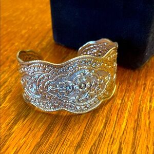 Vintage sterling silver cuff bracelet